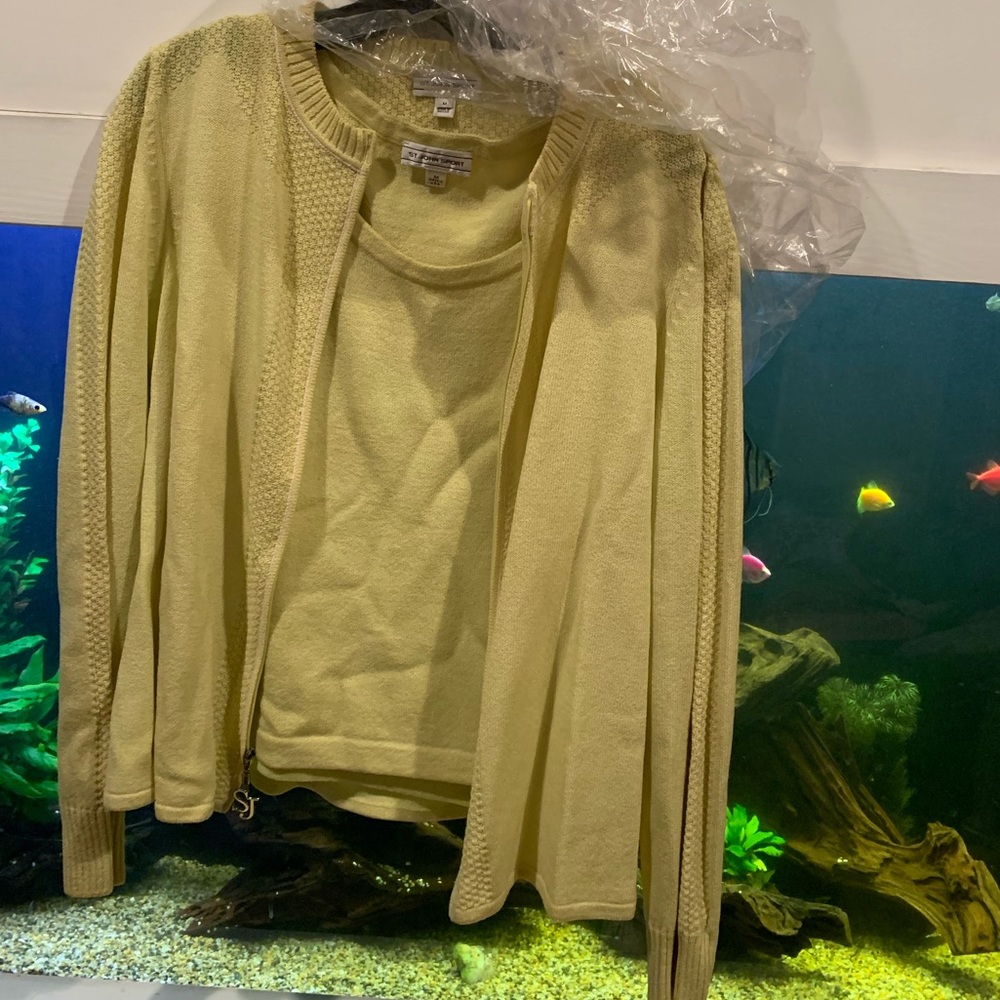 St. John sport set size medium